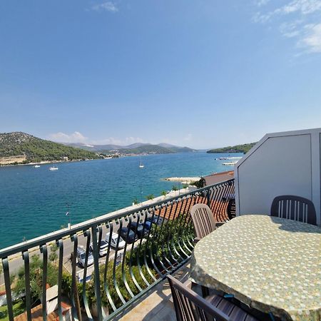 Apartmani "Ivan" Marina Exterior photo